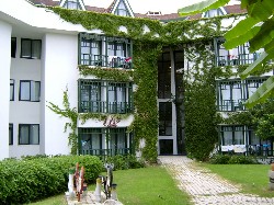 Hotel Naturland Forest Park and Resort
