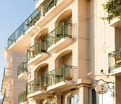 Hotel Azimut
