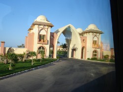 Hotel Serenity Fun City